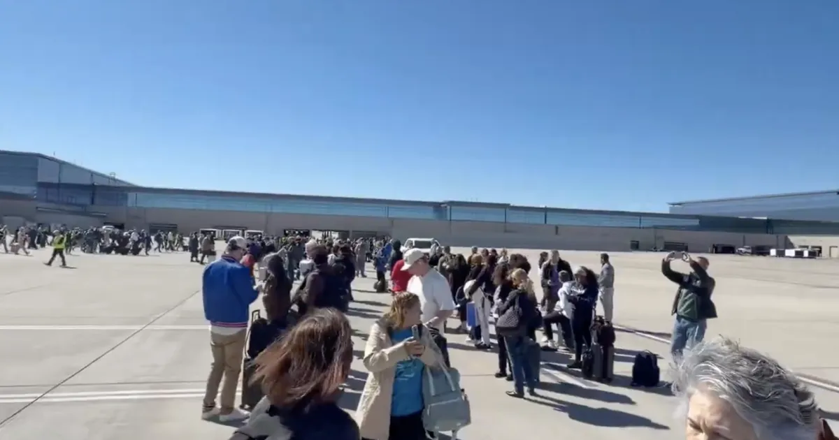 kansas city airport — US news