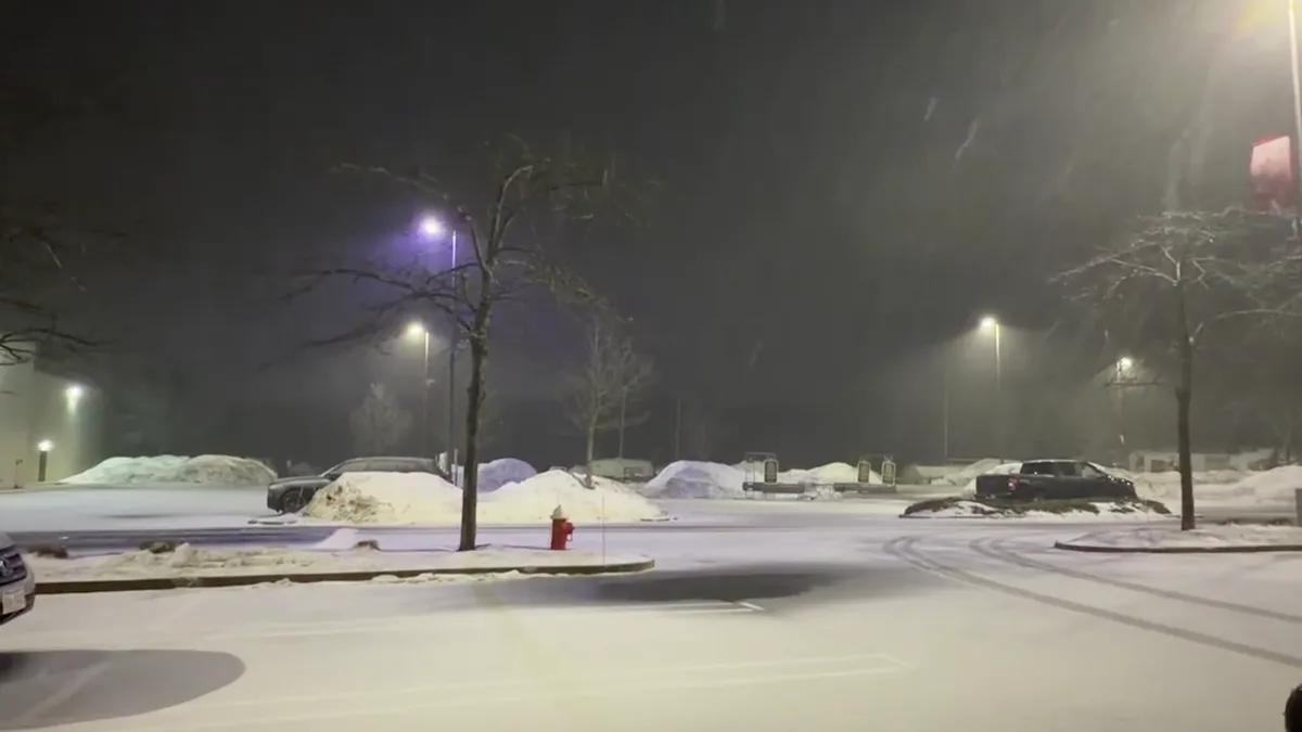 school closings ma — US news