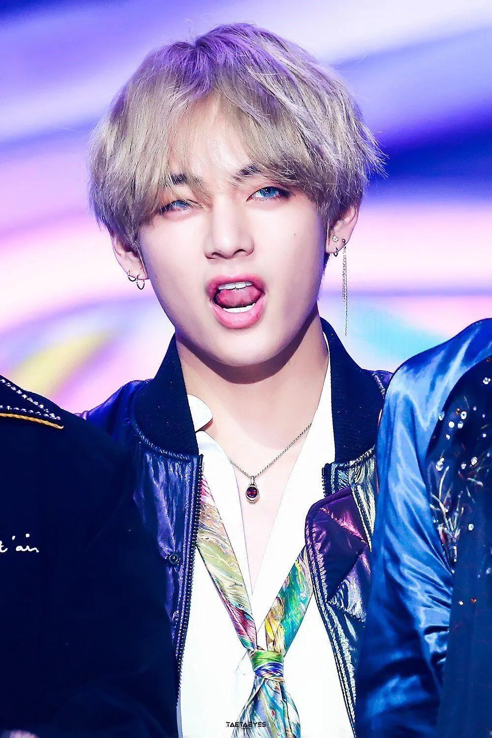 v bts — US news