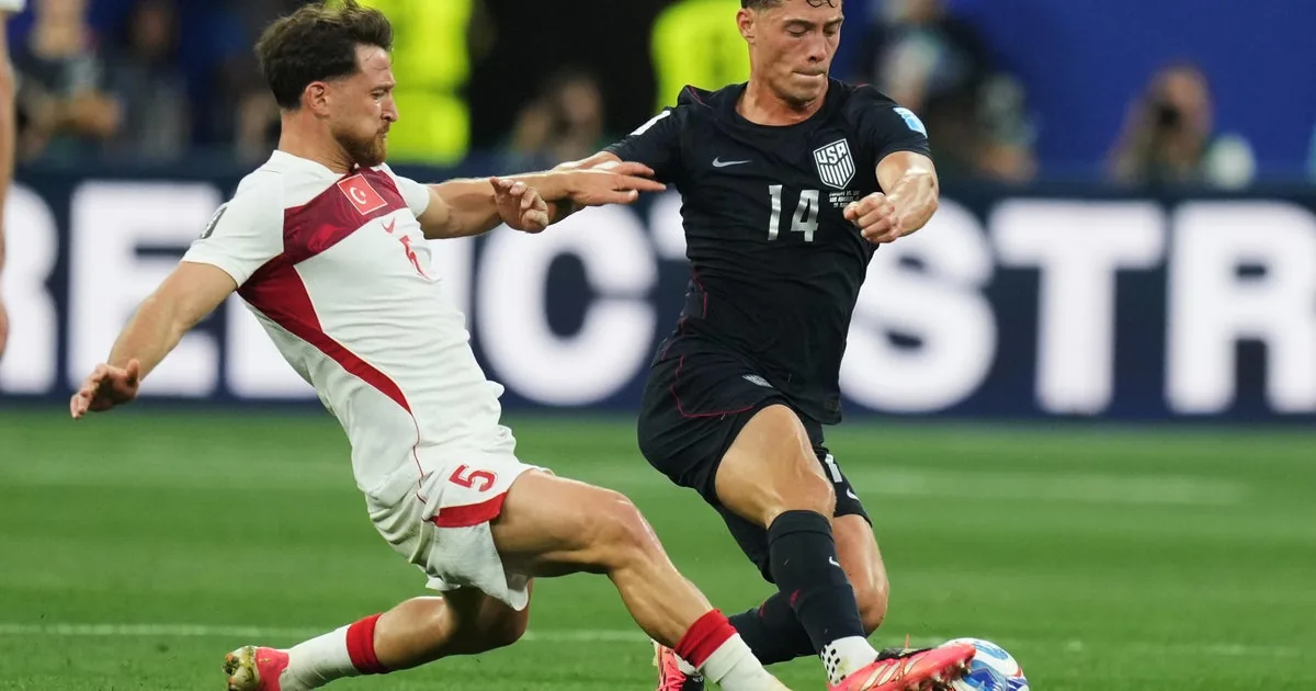 Christian Pulisic subs on as U.S. loses to Türkiye on last kick