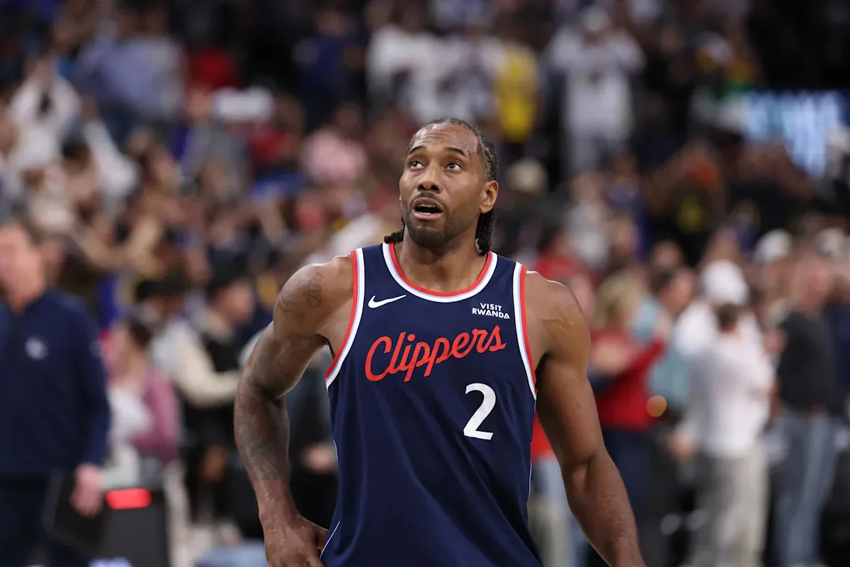 Sources: Clippers nearing deal to send Leonard to Raptors