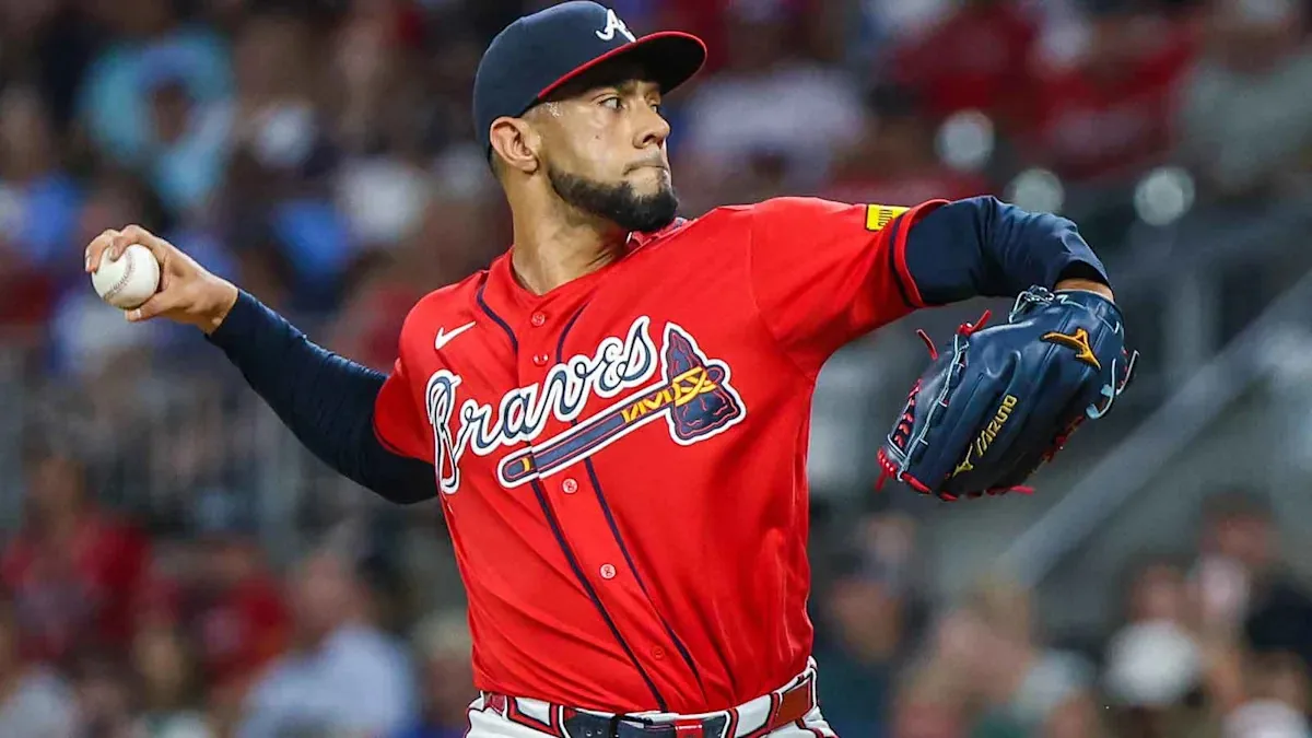 MRI on forearm 'encouraging' for Suarez, but he still lands on IL - MLB.com