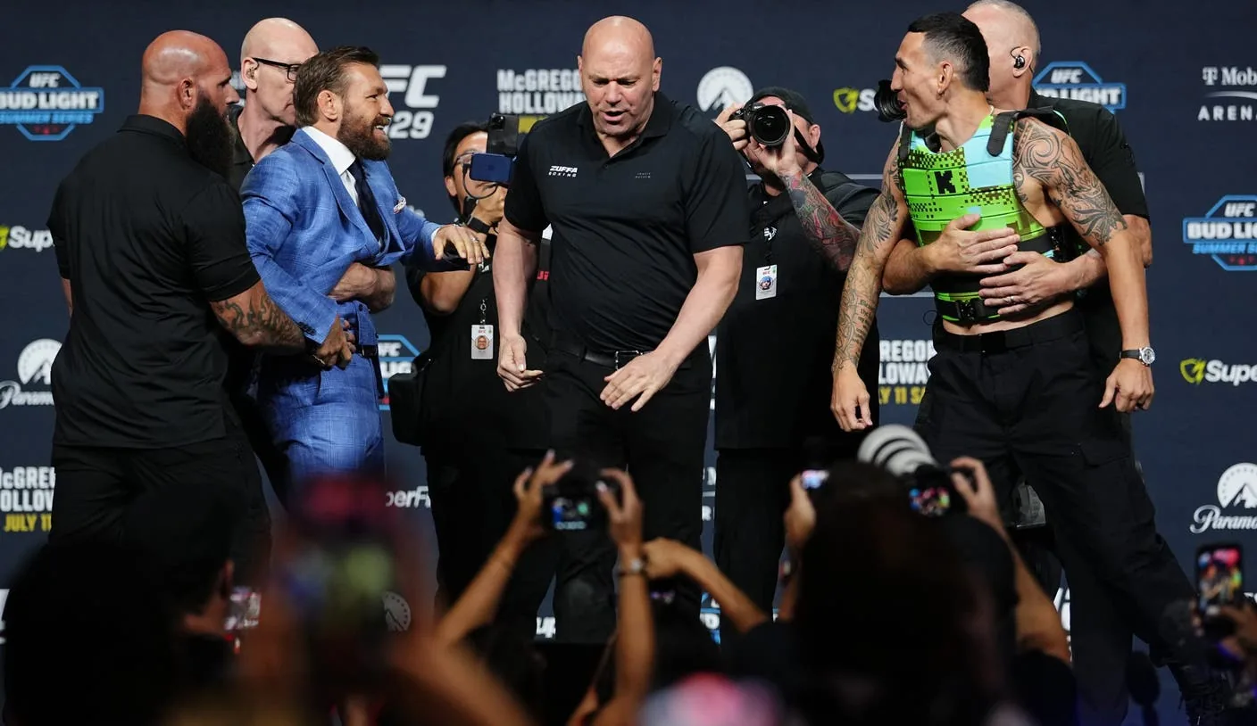 Again?!?! Conor McGregor blows out knee on first kick, Max Holloway wins rematch | UFC 329