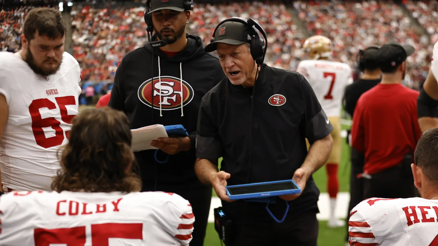 Foerster oversees 49ers practice with on-mend Shanahan nearby