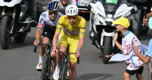 Philipsen Secures Stage 17 Victory at Tour de France, Eyes Green Jersey