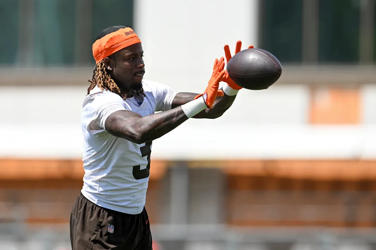 BEREA, OHIO - JUNE 11: Jerry Jeudy #3 of the Cleveland Browns catches a pass during the Cleveland Browns Mandatory Minicamp at CrossCountry Mortgage Campus on June 11, 2026 in Berea, Ohio. (Photo by Nick Cammett/Getty Images)